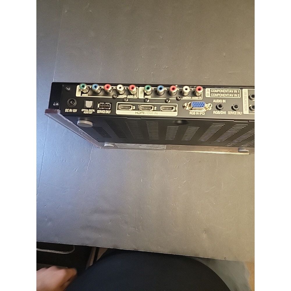 LG AN-WL100 HD Wireless AV Media Box For LG Wireless Ready TV's No Box - Picture 2 of 3